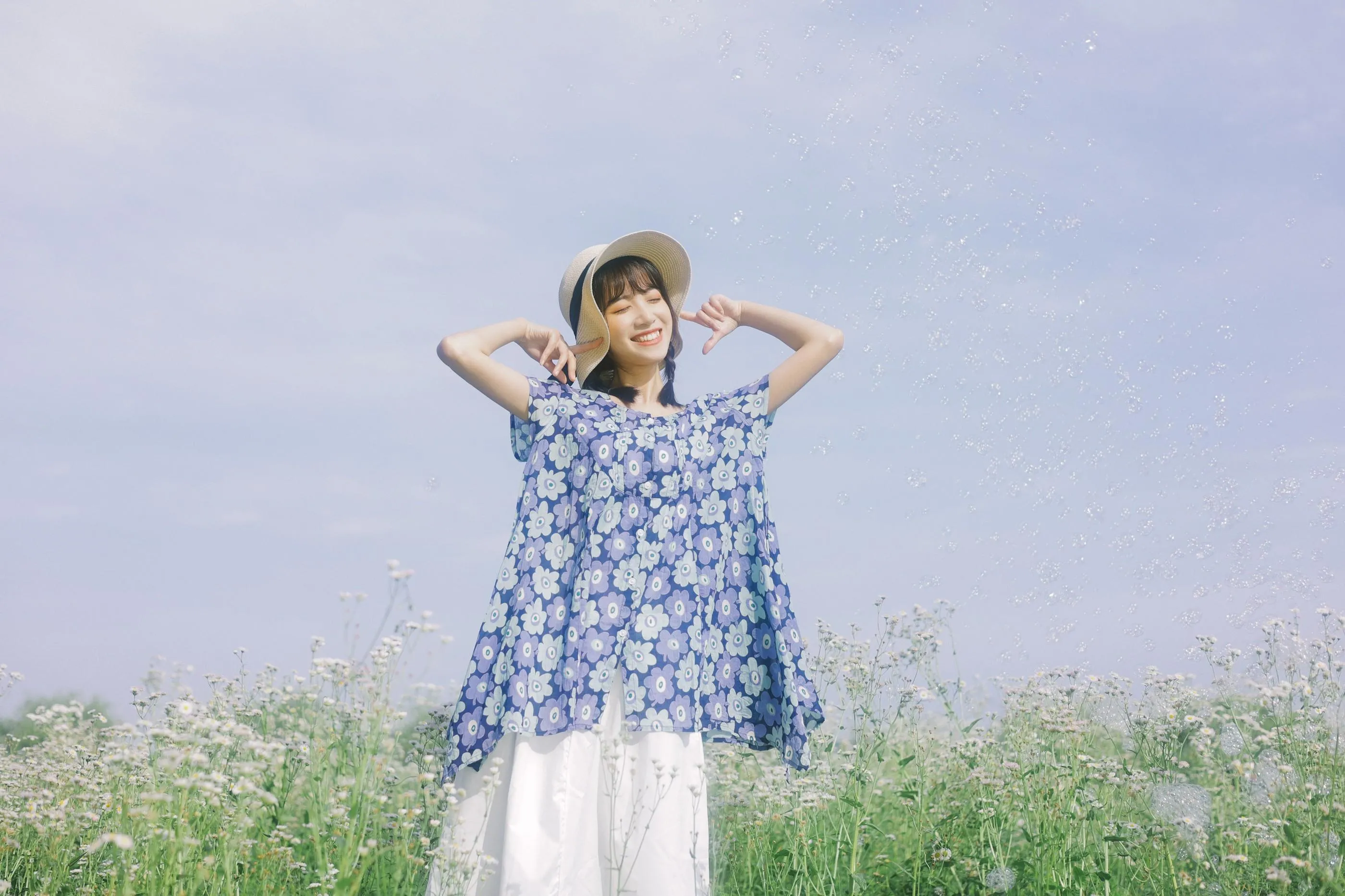 [YITUYU艺图语]2022.07.06 初夏的花海 一只阿梦崽 [35P]插图